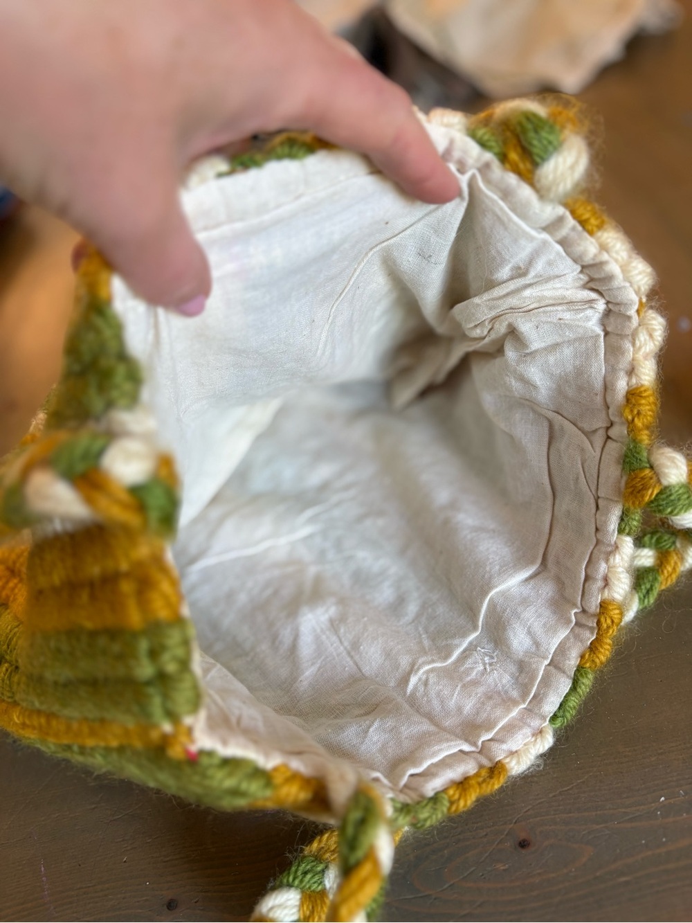 Vintage Thick Crochet Shoulder Bag in Green, Mustard & Cream Summer Beach - Picture 4 of 6